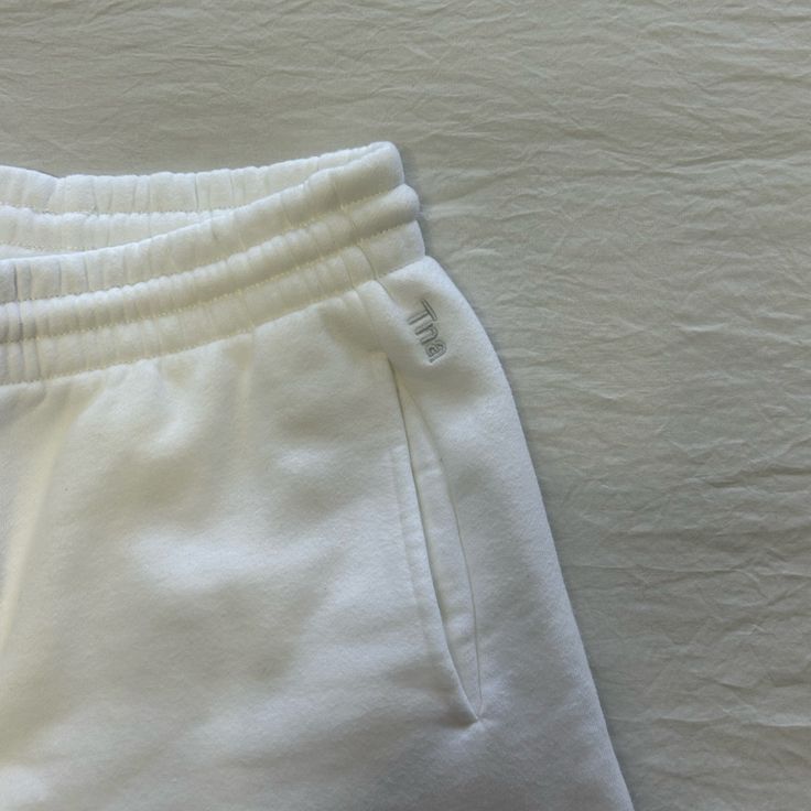 Soooo Soft And Comfy Never Worn Before White Bottoms With Built-in Shorts, Sporty Shorts With Ribbed Waistband For Everyday, Leisure Short Pants With Built-in Shorts, Basic White Bottoms With Built-in Shorts, White Cotton Shorts For Loungewear, Spring Bermuda Leisure Bottoms, Relaxed Fit White Bottoms With Built-in Shorts, Bermuda Bottoms For Spring Leisure, Leisure Bermuda Bottoms For Spring