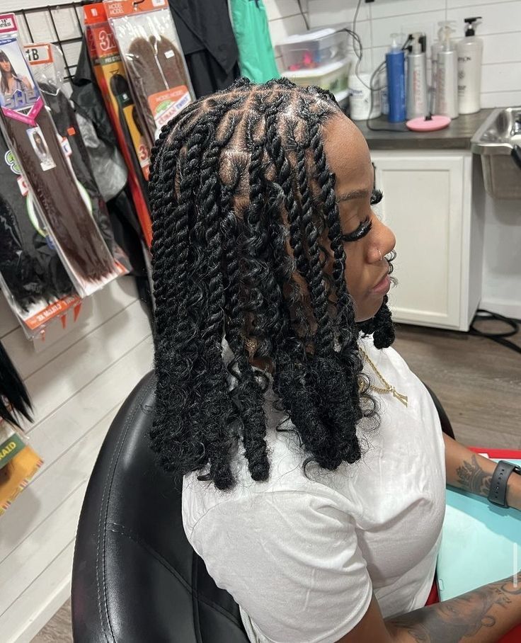 Amazing Braids, Women's Undercut, Invisible Locs, Braided Hairstyles For Black Women Cornrows, Braided Cornrow Hairstyles, Braids Hairstyles Pictures, Quick Braided Hairstyles, Cute Box Braids Hairstyles, Protective Hairstyles Braids