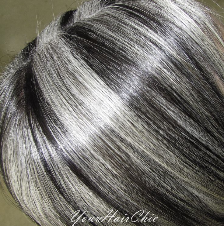 Grey Hair Lowlights, Hair Highlights And Lowlights, Salt And Pepper Hair, Grey Hair Inspiration, Beautiful Gray Hair, Silver Highlights, Silver Grey Hair, Highlights And Lowlights, Blending Gray Hair