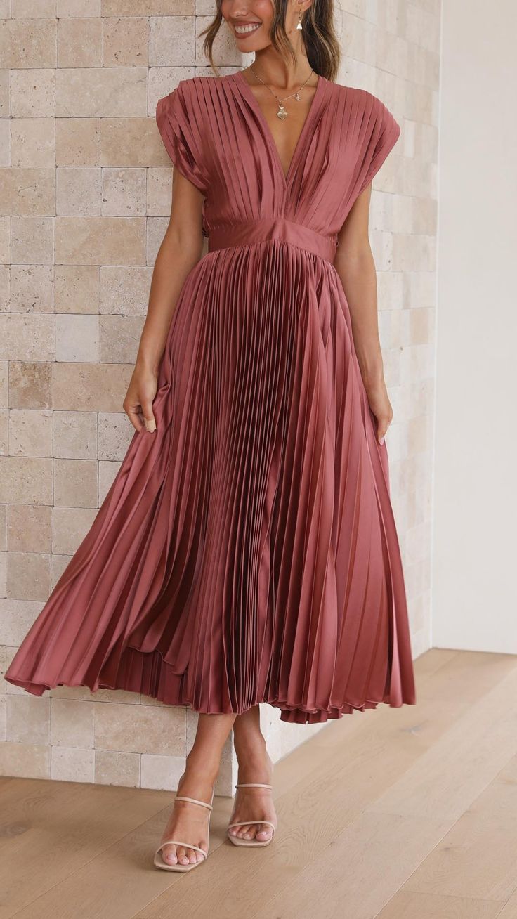 TH01422-Rose Red_3 Pleated Dress Casual, Pleated Party Dress, Pleated Skirt Dress, Deep V Dress, Elegant Midi Dresses, Maxi Robes, Pleated Maxi, Pleated Midi Dress, Maxi Dresses Casual