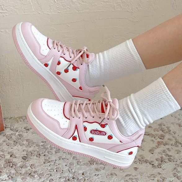 Strawberry Sneakers, Strawberry Pink, Sneakers Pink, Cute Strawberry, Pink Sneakers, Pretty Shoes, Harajuku Fashion, Dream Clothes, Sock Shoes