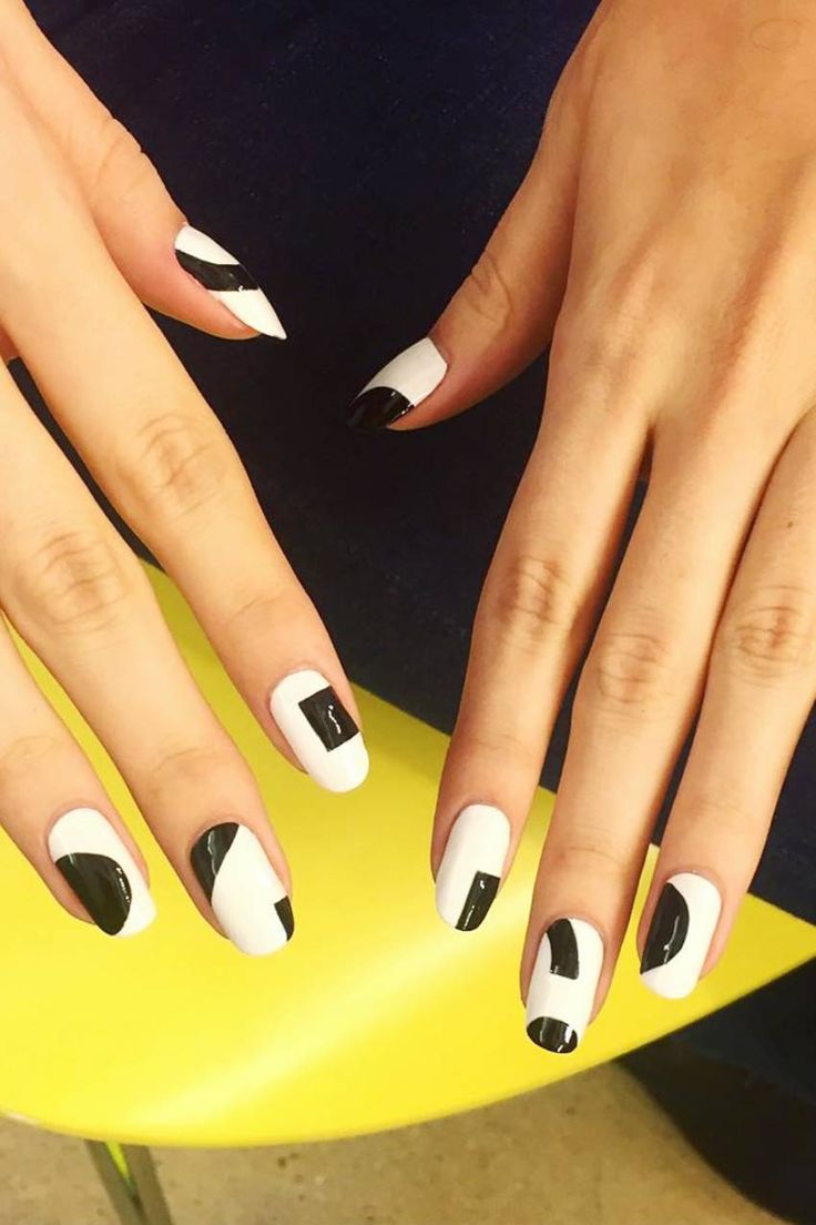 14 Cool Black-and-White Nail Designs | Byrdie Nail Art Blanc, Black And White Nail Designs, Sns Nails Colors, Black And White Nail Art, Black White Nails, Modern Nail Art, White Nail Art, White Nail Designs, Best Nail Art Designs