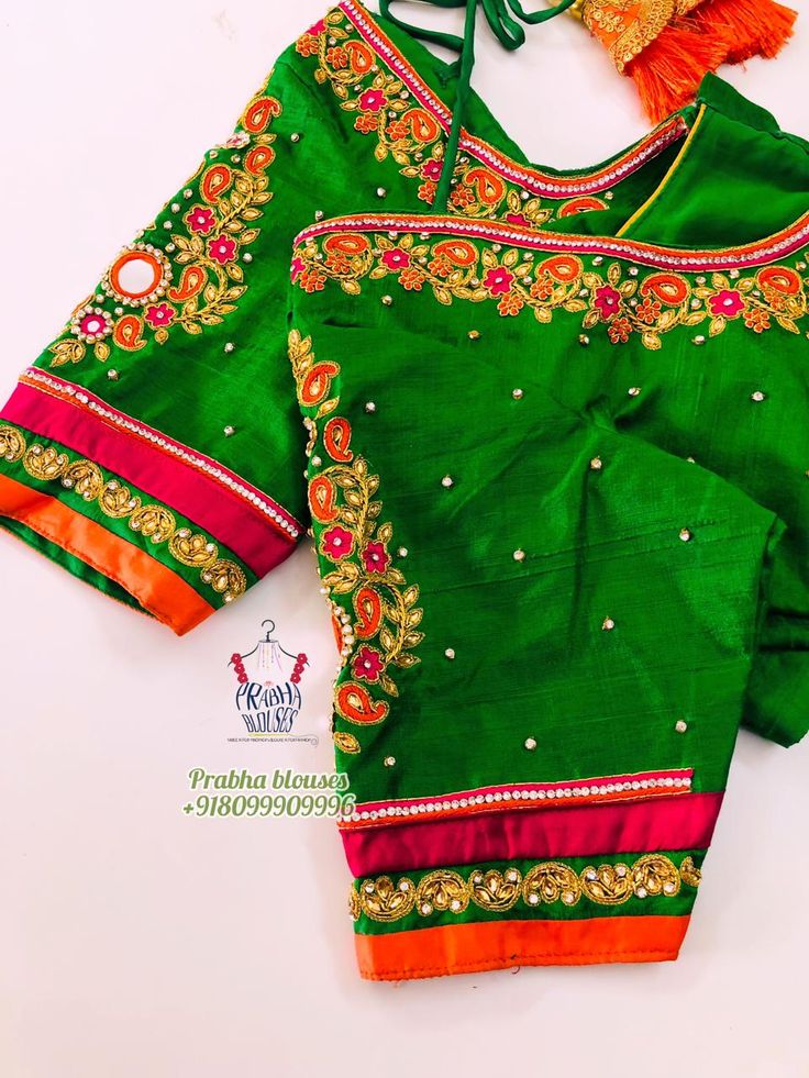 Green Silk Blouse Designs, Dark Green Blouse Designs, Green Silk Blouse, Green Blouse Designs, Dark Green Blouse, Saree Kanchipuram, Wedding Blouse Designs, Heavy Work, Silk Saree Blouse Designs