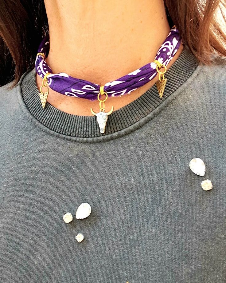 Channelling rustic charm with a touch of boho vibes 💜 Embrace your inner wanderer with a purple bandana necklace featuring a bold bull head charm. #pendantnecklace #bandanacrafts #bohostyle Bandana Necklace, Purple Bandana, Bandana Crafts, Bull Head, Tropical Summer, Red Chili, Boho Vibe, Jewelry Projects, Jewelry Trends