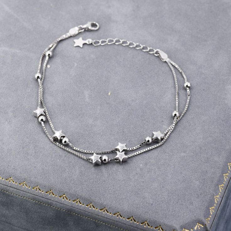 Silver Jewellery Bracelet, Star Silver Necklace, Cute Bracelets Silver, Silver Chain Bracelets, Delicate Silver Jewelry, Gelang Item, Cute Necklaces Silver, Silver Star Jewelry, Cool Jewellery