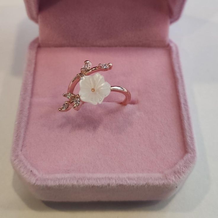 Delicate Rose Gold Jewelry With Flower Decoration, Feminine Rose Gold Jewelry With Flower Decoration, Delicate Rose Gold Flower Ring, Delicate Cubic Zirconia Flower Ring, Rose Gold Jewelry With 3d Flowers For Gift, Rose Gold Flower Ring For Promise, Rose Gold Flower Promise Ring, Feminine Jewelry With 3d Flowers For Gift, Delicate Rose Gold Jewelry With 3d Flowers