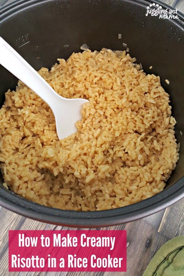 how to make creamy risotto in a rice cooker with text overlay