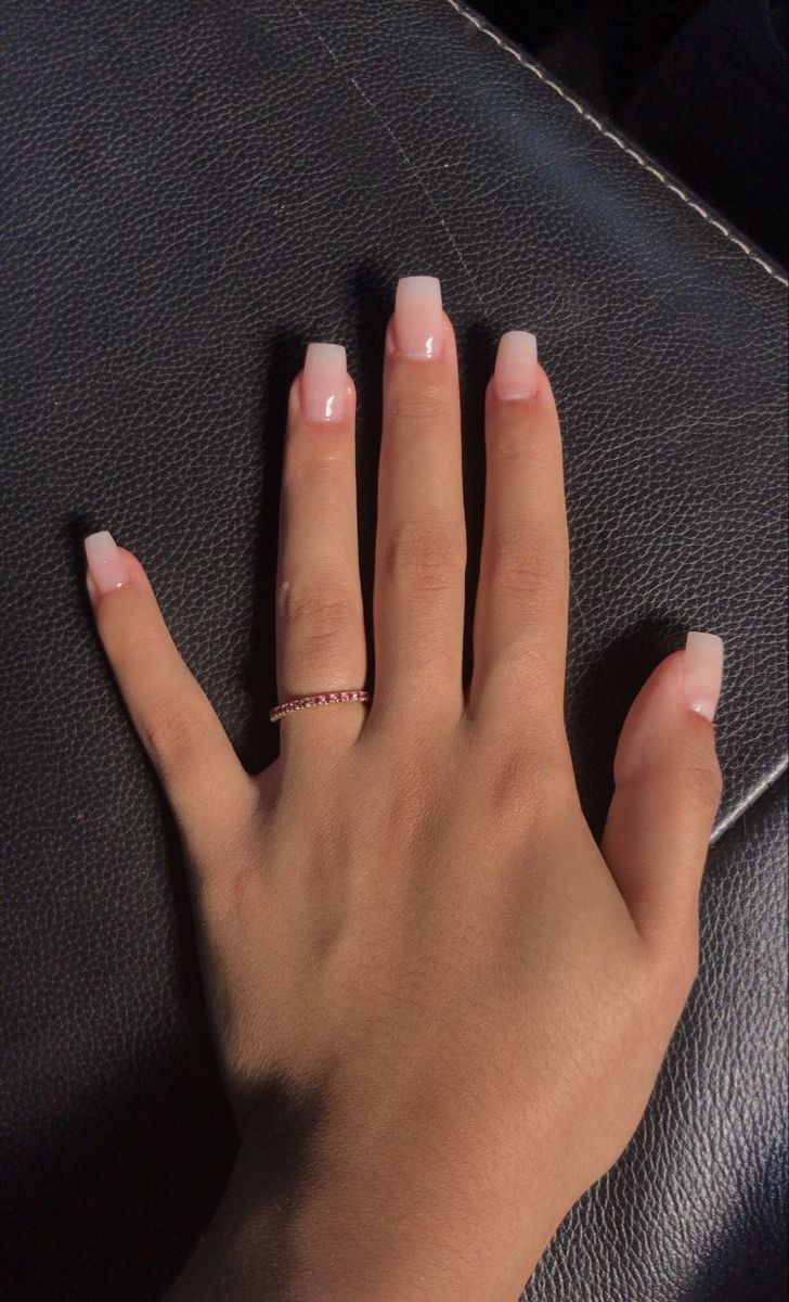 Acrylics That Look Like Real Nails, Simple Nails Coffin Short, Small Length Acrylic Nails, Acrylic Nails For Pale Skin, Short Coffin Acrylic Nails French Tip, Acrylic Nails Ideas Squoval, Short To Medium Nails, Cute Squoval Acrylic Nails, Simple But Pretty Nails