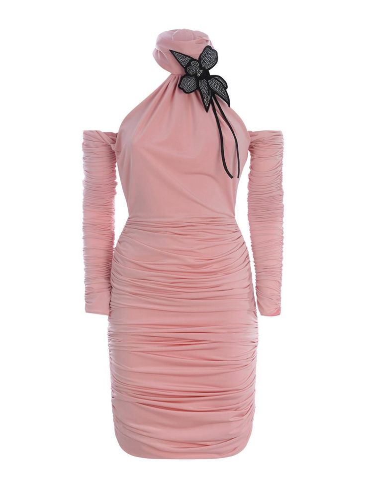 Dress Giuseppe Di Morabito made of Pink jersey, high neck. Black contrasting flower, rhinestones applied to the neck. Off-the-shoulder neckline. Long sleeves. Draped. Bow closure on the back. Back discovery. Zip closure on the back. Pink Jersey, Back Back, Versace Shop, Designer Drapes, Luxury Fabrics, Jersey Dress, Dress Codes, Modern Woman, Dress To Impress