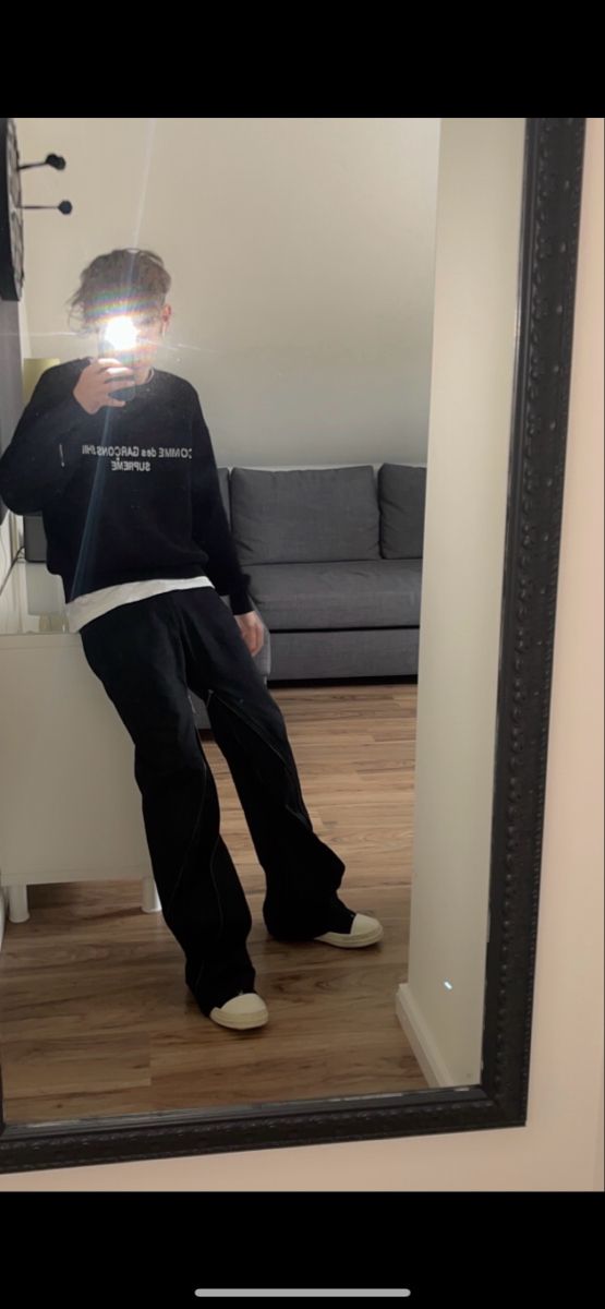 all black fit with rick owens ramones Rick Owens Ramones Outfit Men, Rick Owens Geobasket Outfit, Rick Owens Ramones Outfit, Rick Owens Fit, Ramones Outfit, Rick Owens Aesthetic, Rick Owens Outfit Men, Rick Owen Outfit, Rick Owens Ramones