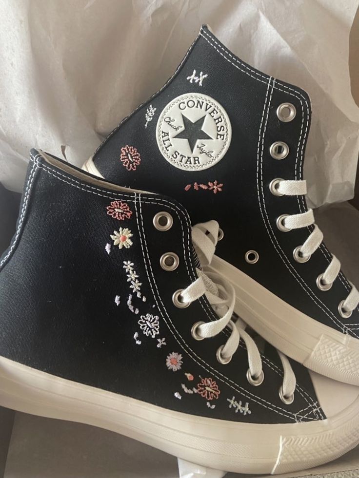 Shoe Inspo Aesthetic Sneakers, Space Embroidered Converse, Black Converse With Flowers, Cute Embroidered Converse, Embroiled Converse, Converse Costumised, Embroidering Converse, Floral Embroidered Converse, Embroidered Converse High Tops Black