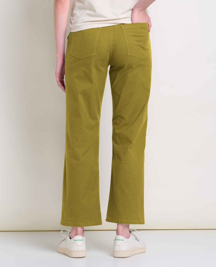 These super flattering pants pair durable comfort with a high-rise waist and on-trend straight leg. With a sneaky stretchy waistband and give where it counts, rock 'em with your favorite cropped tee or sweater and feel good all day. Flattering Pants, Resale Shops, High Rise Pants, Cropped Tee, Sweater And Shorts, Toad, Shirt Sale, Crop Tee, Overall Shorts