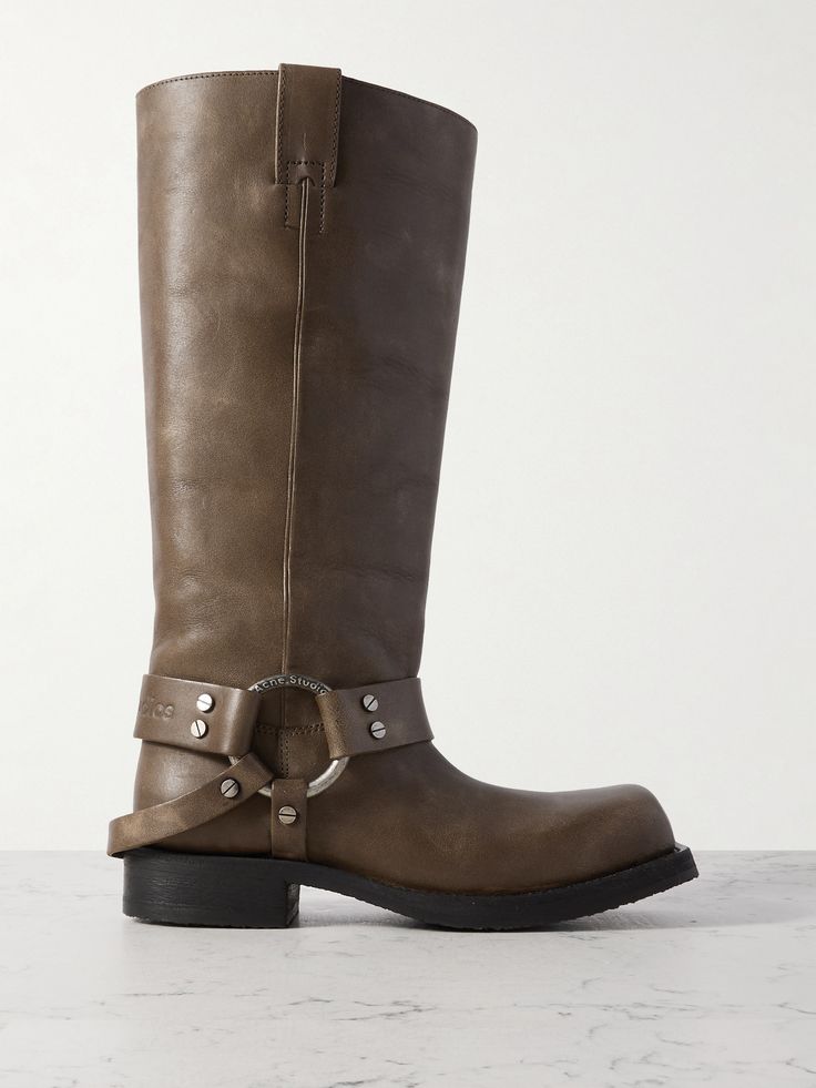 If Glastonbury is any indication, attitude-packed biker boots are continuing to be a must-have accessory, so now is the time to invest in Acne Studios' 'Balius' style. Made from brown leather that's faded to look worn-in, they have silver-tone hardware and distinctly squared toes. Acne Shop, Flat Dress Shoes, Autumn Fits, Dress Flats, Raffia Bag, Mini Robes, Now Is The Time, Biker Boots, Brown Leather Boots