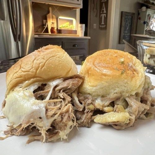 Roast Sliders, Pot Roast Sliders, Crazy Busy Mama, Honey Pork, Coffee Creamer Recipe, Creamer Recipe, Sunday Dinners, Mississippi Pot Roast, Recipe Sheets