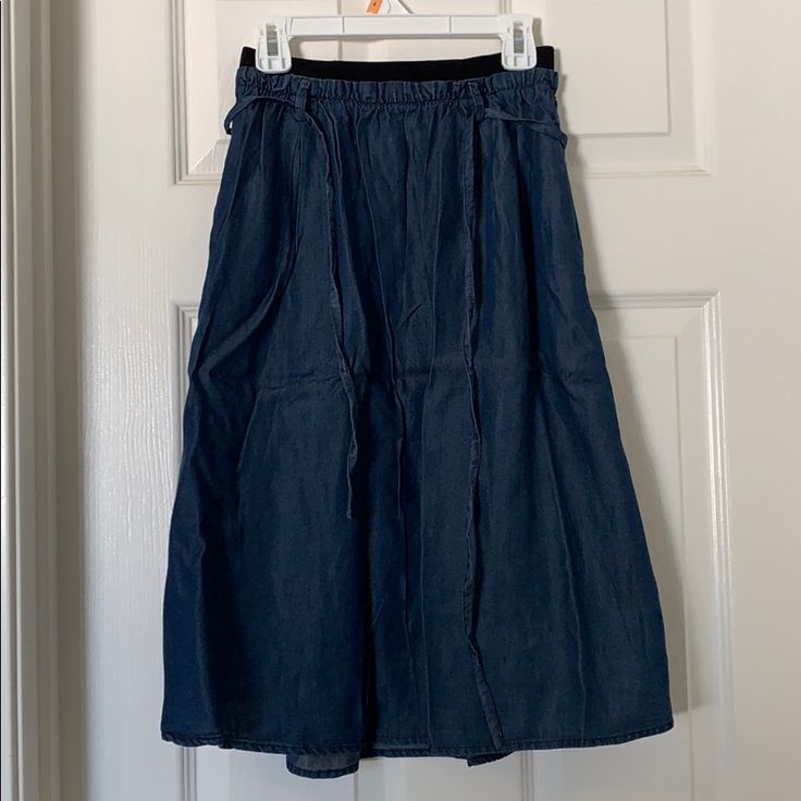 Fits Size Xs, Full Length Approx 24”, New Never Worn Casual Indigo Denim Skirt For Spring, Black Ruffled Skirt, Polka Dot Midi Skirt, Full Midi Skirt, Checkered Skirt, Striped Midi Skirt, Animal Print Skirt, Winter Skirt, Party Skirt