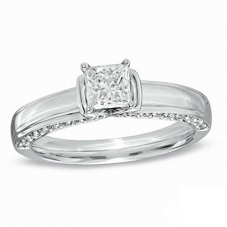 a princess cut diamond engagement ring set