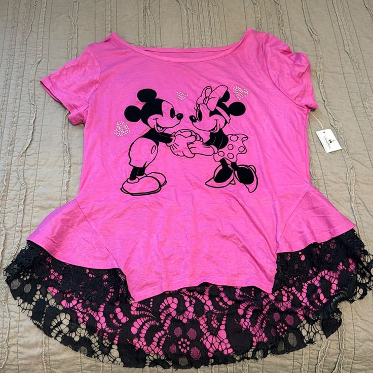 Disney Parks Top Sz L Casual Pink Mickey Mouse Top, Fun Pink Minnie Mouse Top, Casual Pink Minnie Mouse Top, Cute Pink Mickey Mouse Tops, Cute Pink Mickey Mouse Top, Pink Cartoon Print Top For Disney Fan Events, Playful Pink Top For Disney Fan Events, Pink Disney Tops For Summer, Pink Mickey Mouse Crew Neck Top