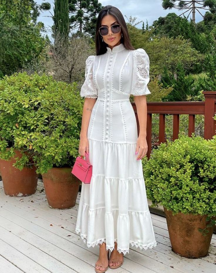 Cute Dresses Hijab, Summer European Dresses, Romantic Modest Outfit, Cold Dress Outfit, Simple Spring Outfits Casual, Modest Dresses Casual Classy, Modest Looks, Lace Long Dresses, White Prom