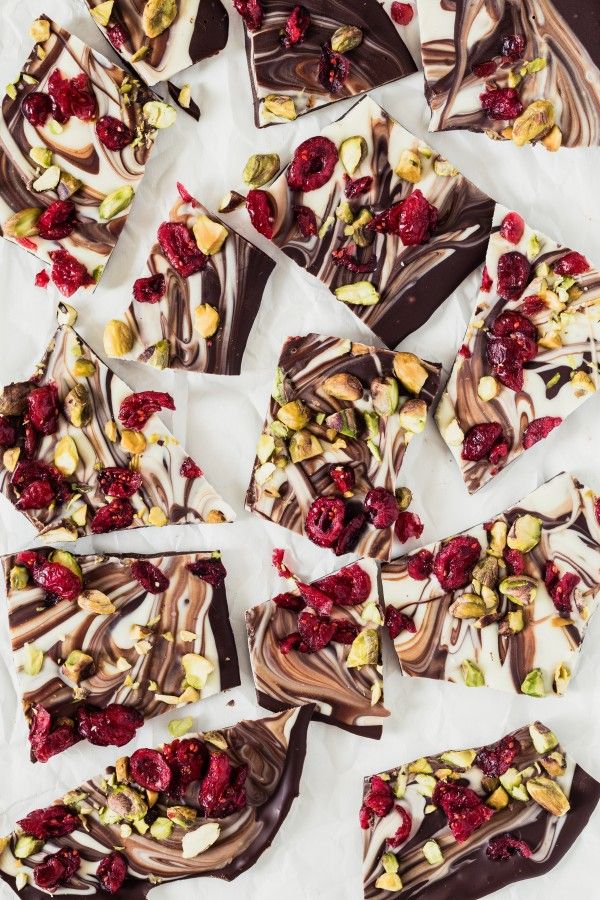 chocolate bark with raspberries and pistachio