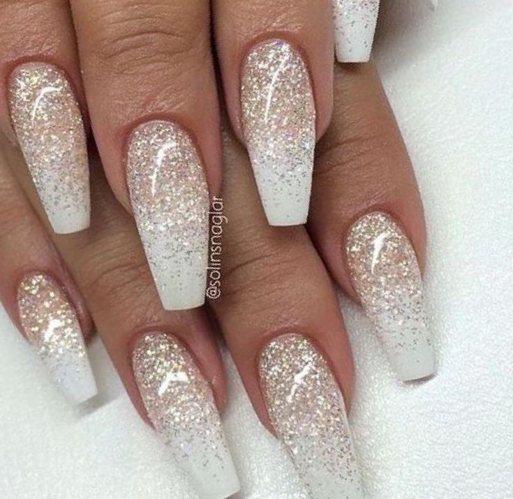 Nails Gel Glitter, Clear Glitter Nails, Champagne Nails, Clear Acrylic Nails, Glitter Nails Acrylic, Gold Glitter Nails, Formal Nails, White Acrylic Nails, Fall Acrylic Nails