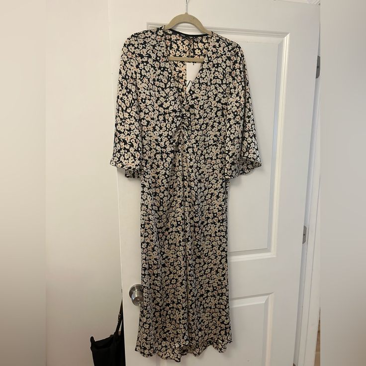 New With Tags! Never Worn Affordable Zara Button-up Dresses, Cream Short Sleeve Dress For Fall, Cream Midi Dress For Day Out, Chic Spring Floral Dress In Viscose, Cream Floral Print V-neck Midi Dress, Cream Floral Print Midi Dress For Brunch, Zara Beige Flowy Dress, Zara Cream Maxi Dress For Spring, Zara Cream Maxi Dress For Vacation