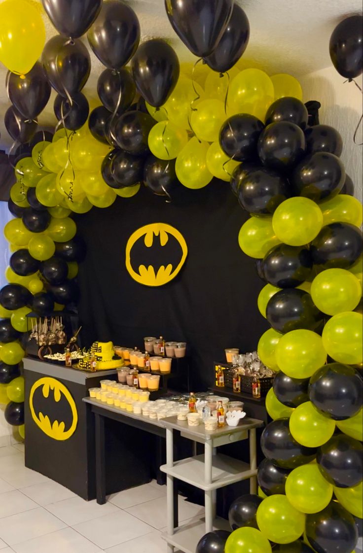 Party supplies Batman Party Ideas Decoration, Batman 2nd Birthday Party, Batman Birthday Party Ideas Decoration, Dc Party Ideas, Dc Themed Party, Batman Birthday Theme, Batman Decorations, Batman Birthday Decorations, Batman Birthday Ideas