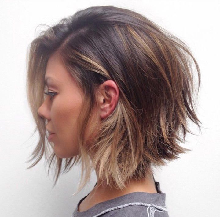 ✂ Corte de Cabelo Bob +de 122 Fotos p/ Inspirar e para mudar o visual já! #Corte #Feminino #Bob #VemVer Cool Mom Hair, Low Maintenance Haircut For Thick Hair, Bob Lung, Choppy Bob Hairstyles, A Bob, 2015 Hairstyles, Fun Hair, Penteado Cabelo Curto, Going Gray