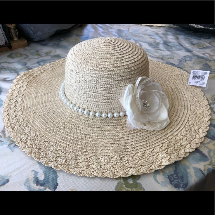 Item Is Brand New!! Get Spring Break Ready With This Cute Hat! Elegant One Size Summer Hats, One Size Short Brim Straw Hat For Spring, One Size Straw Hat With Short Brim For Spring, Spring Straw Hat Short Brim, Short Brim Straw Hat For Spring, Elegant Spring Hats One Size, Elegant One Size Spring Hats, Elegant Spring Hats, Cream Sun Hat For Spring