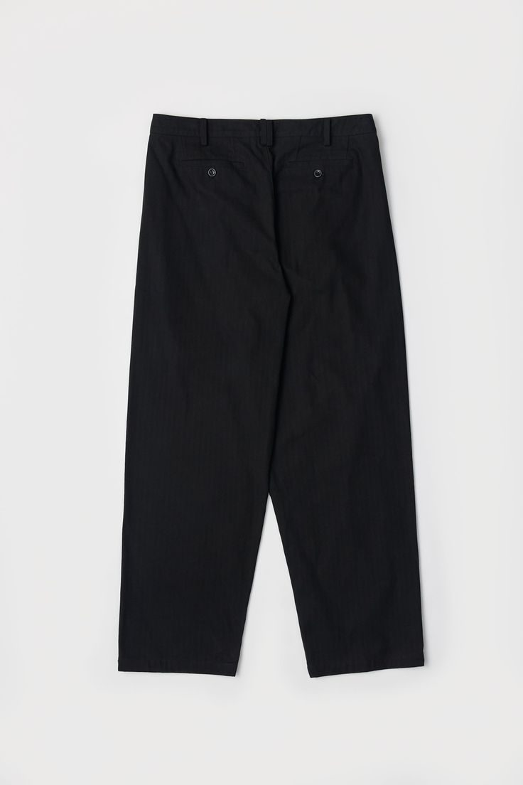 Information The Wayne Pants are relaxed pintuck chinos designed with a herringbone cotton twill fabric and detailed with front pleats. Details Self: 100% Cotton, Lining: 100% Cotton Relaxed Fit Full-Length Front Pleats Malachi is 6'0" and wearing a size LMeasurements: 39" Chest, 29" WaistStyle #PA166 Twill Fabric, Pin Tucks, Cotton Twill Fabric, Herringbone, Cotton Twill, Black Pants, Full Length, Relaxed Fit, Pants