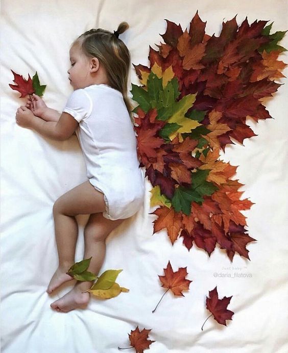 Fall Photoshoot Ideas For Kids, Photoshoot Ideas For Kids, Autumn Angel, Fall Photo Props, Fall Photoshoot Ideas, Outdoor Family Photoshoot, Baby Announcement Pictures, Fall Birthday Parties, Leaf Photography