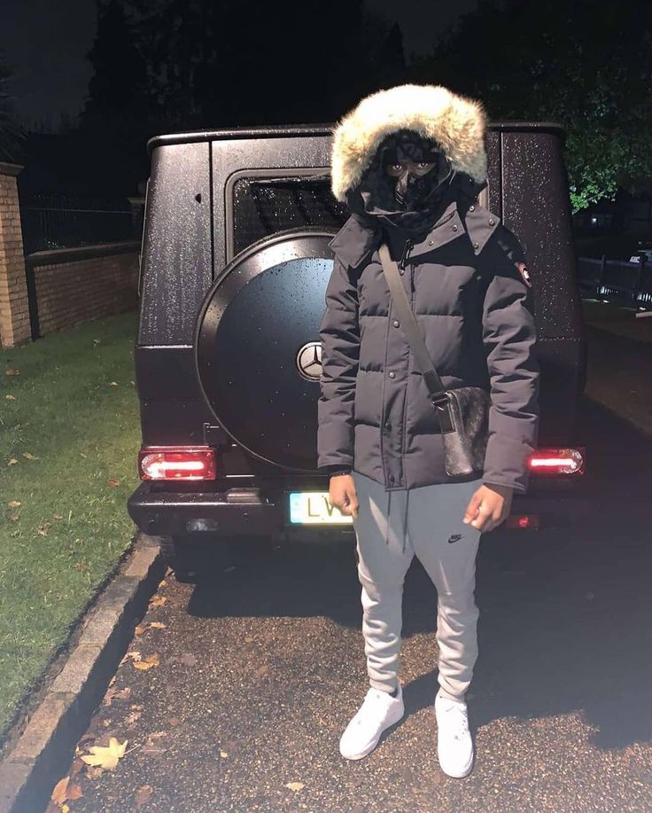 @showusyourf1t on Instagram: “Louis Vuitton Fiend . . . FOLLOW @showusyourf1t . . . #drip#fashion#uk#nike#ukdrip#dripuk#explore#explorepage#explored#explorepages” Drip Boy, Winter Outfits Streetwear, Uk Boys, Uk Nike, Drip Fashion, Uk Drill, Uk Drip, Drip Fits, Drippy Outfit