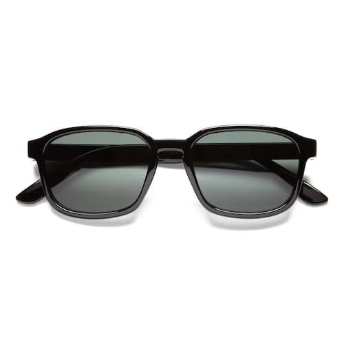 All-day, everyday sunglasses with a distinctively refined rectangular shape Simple Sunglasses, Everyday Sunglasses, Stylish Sunglasses, Black Forest, Gloss Black, Eyewear Sunglasses, Top Brands, Forest, Sunglasses