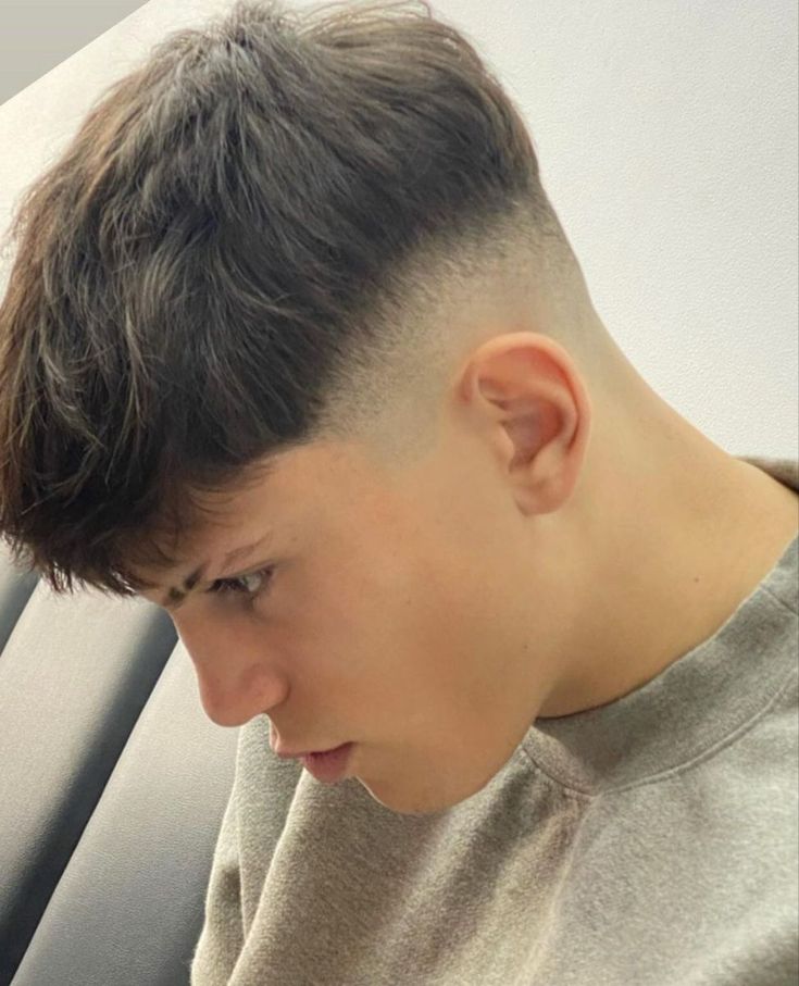 Taper Fade Short Hair, Mid Fade Haircut, Haircut Selfie, High Fade Haircut, Photo Hijab, Drop Fade Haircut, Mens Haircuts Short Hair, Low Fade Haircut, Crop Haircut