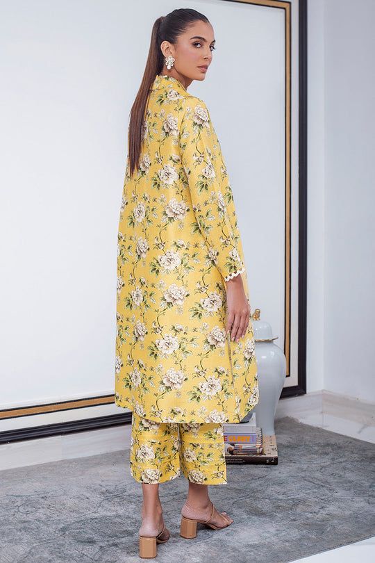 This midnight blue raw silk kurta is printed with geometric motifs. The collar is finished with scallop embroidery detailing and the piece is paired with matching printed crop trousers. Raw Silk Kurta, Scallop Embroidery, Crop Trousers, Silk Kurta, Geometric Motifs, Canary Yellow, Summer Staples, Co Ord Set, Scalloped Lace