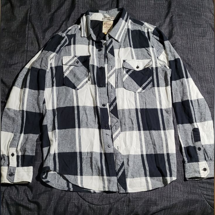 Long Sleeve Flannel, Never Worn White Cotton Flannel Shirt With Button Closure, White Cotton Button-up Flannel Shirt, White Cotton Flannel Shirt For Fall, White Cotton Long Sleeve Flannel Shirt, White Long Sleeve Cotton Flannel Shirt, White Casual Flannel Shirt For Winter, Casual White Flannel Shirt For Winter, Casual White Cotton Flannel Shirt, Black Casual Flannel Shirt For Everyday