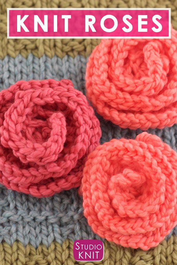 two crocheted flowers sitting on top of each other with the words knit roses