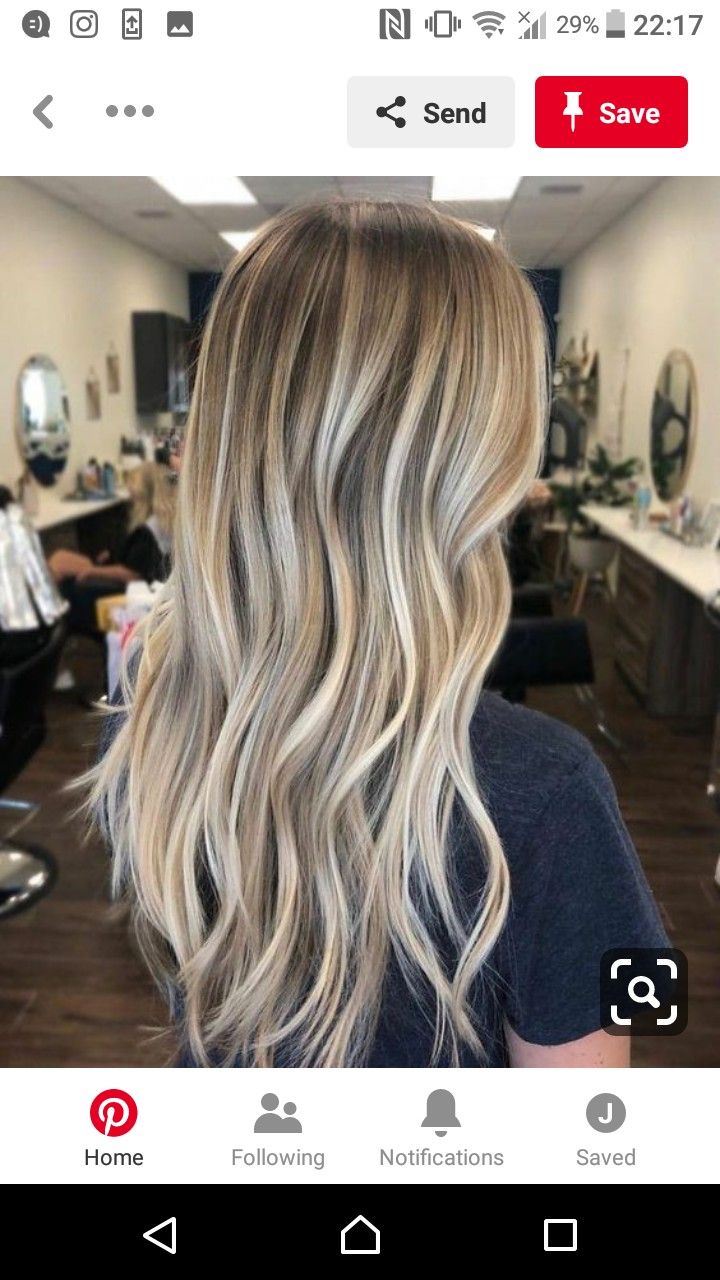 Blonde Hair With Roots, Blonde Wigs, Haircut Styles, Frontal Hairstyles, Blonde Hair Inspiration, Balayage Hair Blonde, Blonde Hair Looks, Blonde Hair With Highlights, Penteado Cabelo Curto