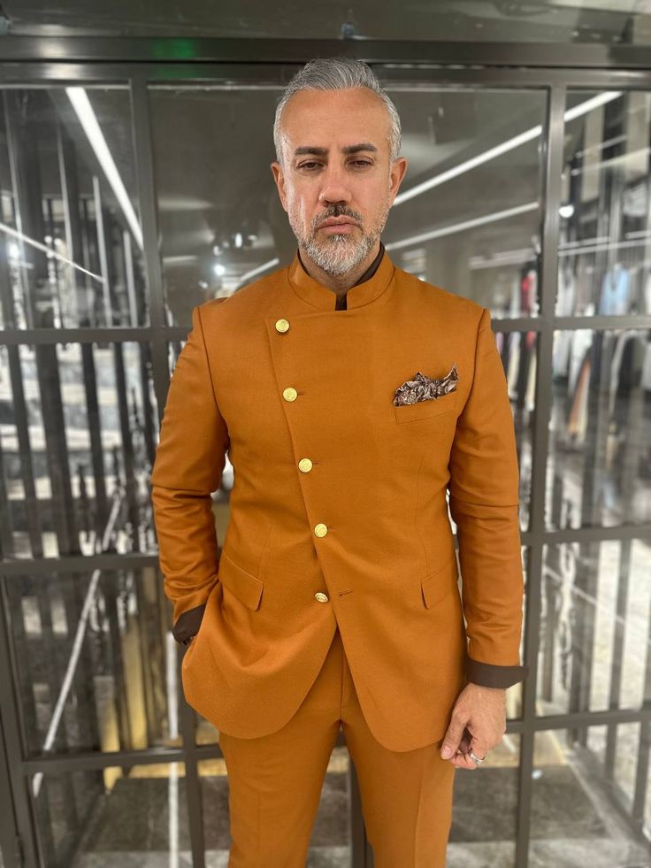 Collection : 2024/2025 spring/summer🔆Product : Tyler Slim Fit Special Designed Tile SuitColor: Tile Available Size : 46-48-50-52-54-56Material Content: %55 Cotton %45 Polyester Designer Notch Lapel Sets For Work, Designer Sets With Notch Lapel For Work, Designer Workwear Sets With Notch Lapel, Brown Semi-formal Suits For Spring, Brown Business Suits For Spring, Designer Suits For Spring Office Wear, Semi-formal Double-breasted Sets For Spring, Fitted Double-breasted Sets For Spring, Designer Spring Office Suits