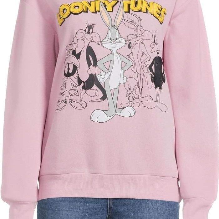 Time To Get A Little Looney With Bugs And Friends! Looney Tunes Graphic Print Sweatshirt The Ultimate In Retro Style, Showcasing Childhood Favorites Bugs Bunny, Daffy Duck, Wile E. Coyote, Silvester, Tweety And Marvin The Martian. A Must-Have For Any Diehard Fan, The Soft And Relaxed Pullover Has A Banded Waist And Cuffs For A Classic Casual Look Just Waiting To Be Paired With Your Favorite Pair Of Jeans, Leggings Or Joggers For An Extra-Comfortable Touch. Trendy Winter Tops With Cartoon Print, Winter Cartoon Print Relaxed Fit Tops, Trendy Winter Tops With Character Print, Winter Cartoon Print Tops For Loungewear, Winter Graphic Tee For Loungewear, Cute Tops With Funny Print For Loungewear, Cotton Cartoon Print Sweatshirt For Loungewear, Trendy Crew Neck Sweatshirt With Character Print, Casual Sweatshirt With Character Print, Crew Neck