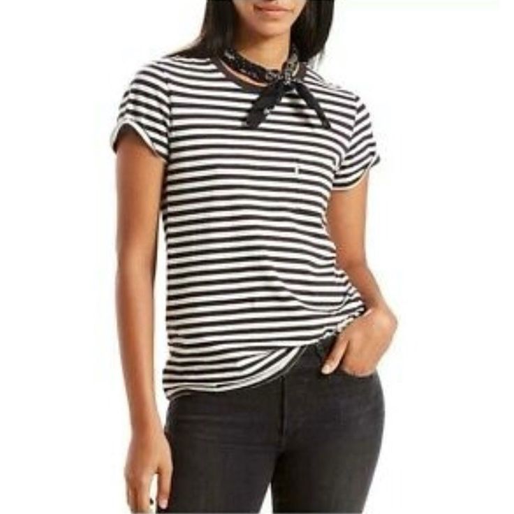 Perfect Pocket Womens Striped 100% Cotton Crew Tee T-Shirt - Xxs. Never Worn. Loose Fitting So Could Fit Up To A Size Small. No Flaws. Levi's Black Graphic Print Top, Trendy Levi's Cotton Tops, Levi's Black Casual T-shirt, Levi's Black Short Sleeve T-shirt, Trendy Levi's T-shirt For Summer, Trendy Levi's T-shirt For Spring, Levi's Black Short Sleeve Tops, Levi's Black Summer Tops, Levi's Cotton Short Sleeve Top