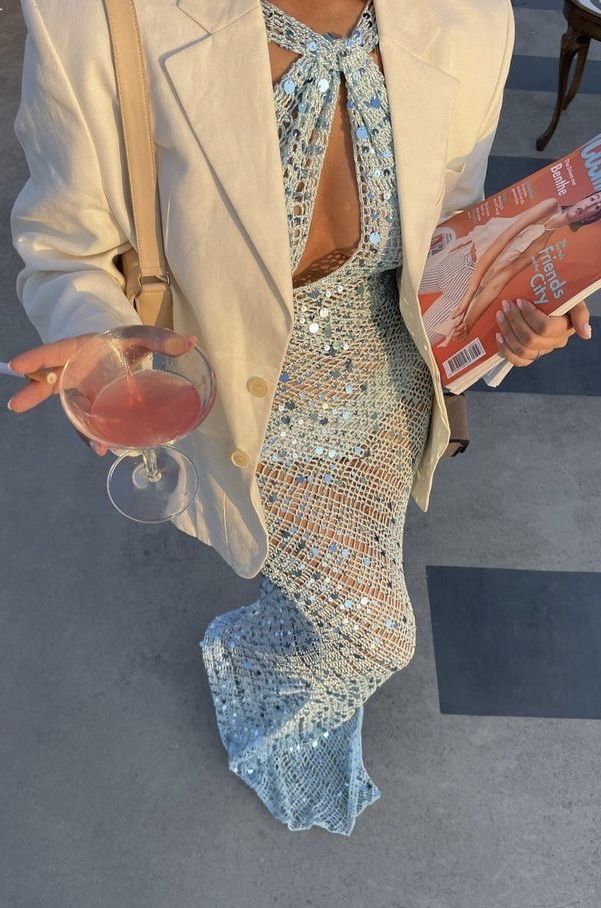 Look Festival, Fest Outfits, Estilo Hippy, European Dress, Denim On Denim, Blazer Outfit, Mode Inspo, A Drink, Mode Inspiration