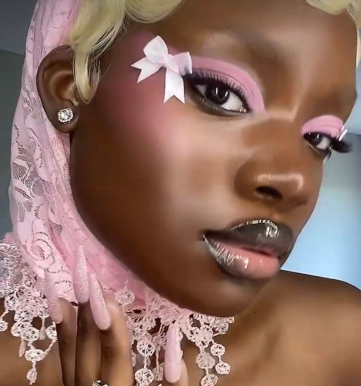 Ethereal Makeup, Cool Makeup Looks, Cute Makeup Looks, Creative Makeup Looks, Eye Makeup Art, Pink Makeup, Editorial Makeup, Makeup Goals, Gorgeous Makeup