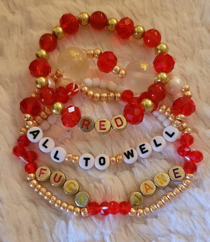 Red Necklace Taylor Swift, Red Taylor Swift Bracelet Ideas, Red Era Bracelet, Karma Friendship Bracelet, Red Bracelets Taylor Swift, All Too Well Friendship Bracelet, Red Friendship Bracelet Taylor Swift, Red Taylor Swift Bracelet, Red Bracelet Taylor Swift