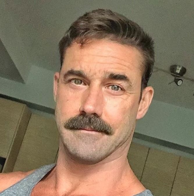 Men With Mustaches, Thick Mustaches, Moustache Style, Cool Mustaches, Moustaches Men, Mustache Styles, Mustache Men, Mens Hairstyles Thick Hair, Handsome Older Men