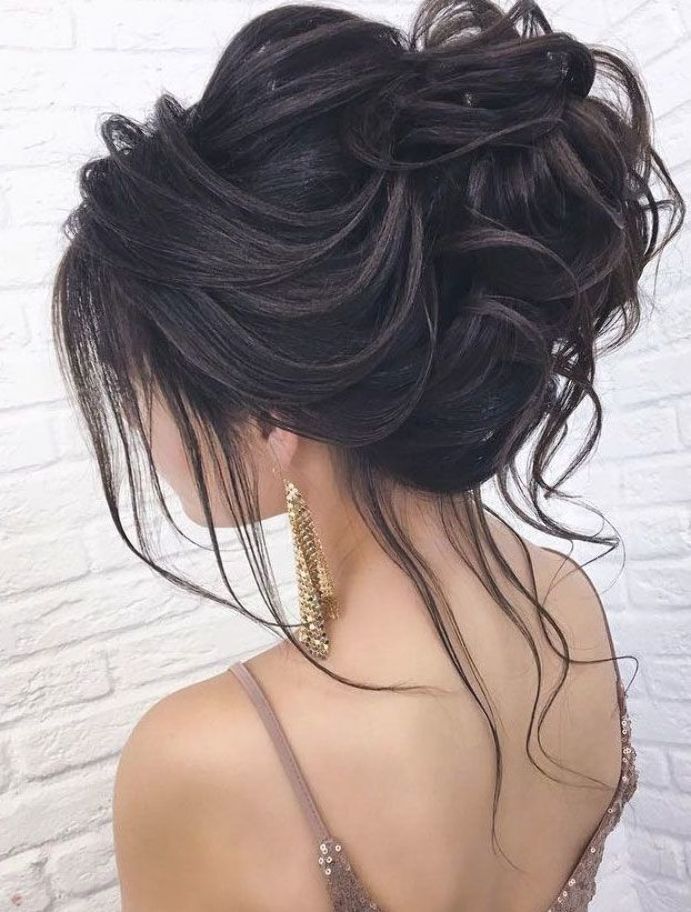 Messy Updo Hairstyles, Medium Length Updo, Messy Hair Updo, Formal Hairstyles For Long Hair, Metal Hair Clip, Romantic Updo, Bridesmaid Hair Makeup, Messy Updo, Ball Hairstyles