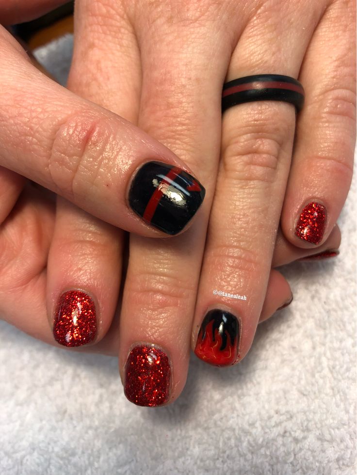 Fire Department Nails, Fire Fighter Nails, Firefighter Nails Designs, Firefighter Nails, Fire Medic, Firefighter Girlfriend, Western Nails, Firefighter Love, Acrylic Ideas