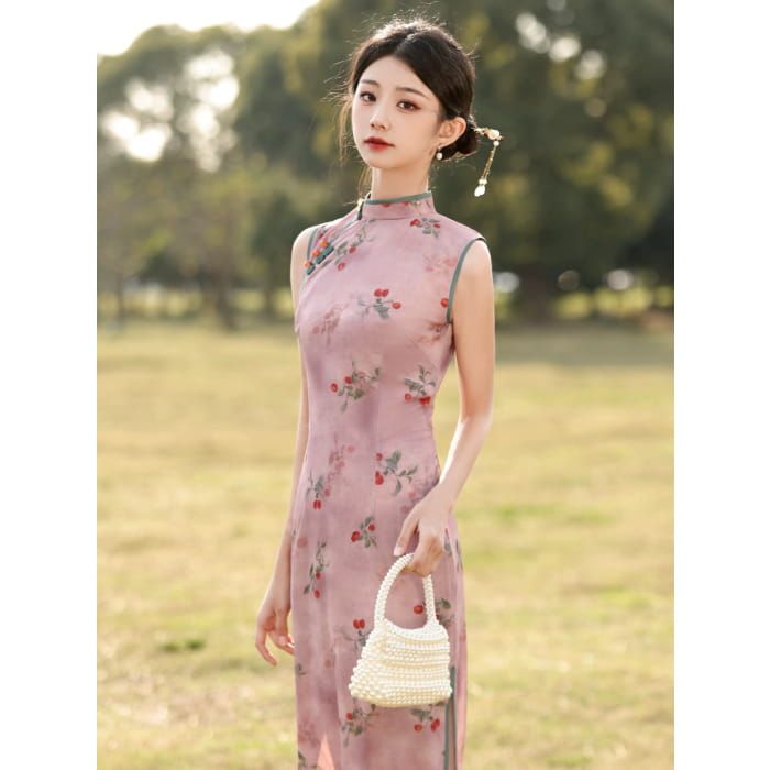 Cherry Blossom Sleeveless Long Cheongsam Embrace elegance with our Cherry Blossom Sleeveless Long Cheongsam. The delicate cherry blossom design on the sleeveless cheongsam adds a touch of refinement to your outfit. Perfect for any occasion, this dress will make you feel elegant and chic. Size Chart (cm) Bust Waist Hip Shoulder Width Dress Length S 82 66 86 36 120 M 86 70 90 37 120 L 90 74 94 38 120 XL 94 78 98 39 120 2XL 98 82 102 40 120 Kawaii Swimsuit, Anime Lingerie, Dark Academia Clothing, Aesthetic Dark Academia, Cottagecore Fashion, Kawaii Dress, Blossom Design, Maid Dress, Summer Dress Outfits