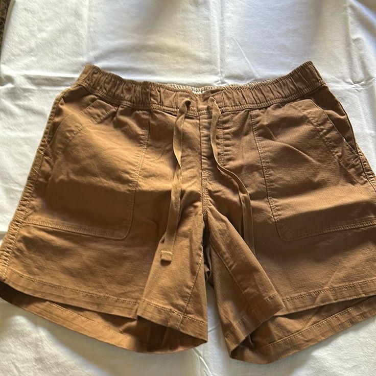 Cargo Pull-On Shorts Size: Medium Casual Brown Shorts With Side Pockets, The North Face Cotton Bottoms For Summer, The North Face Relaxed Fit Bottoms For Spring, The North Face Summer Cotton Bottoms, Summer Cotton Bottoms By The North Face, Summer Bottoms With Pockets In Brown, Casual Spring Bottoms By The North Face, Brown Summer Shorts With Pockets, Summer Brown Shorts With Pockets