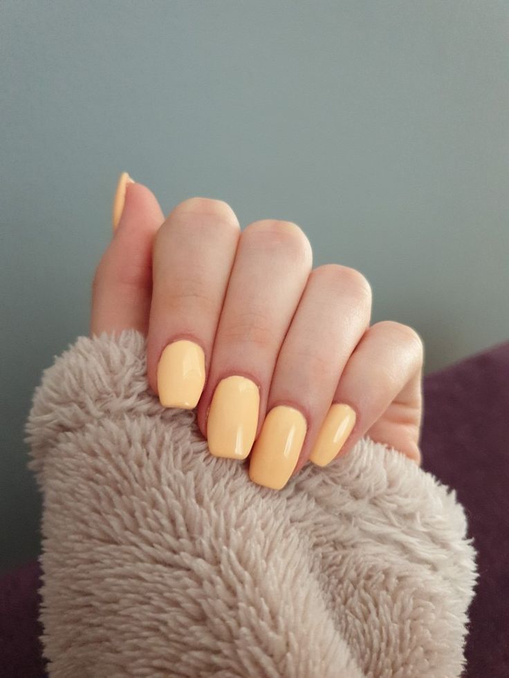 Brand new pastel orange nails! Don't be afraid to wear bright colors girls, they can look amazing just like these bad babies! 😍😍😍💫 Pastel Orange Gel Nails, Pastel Nails Orange, Baby Orange Nails, Pastel Orange Nails, Norway Tattoo, Gell Nails, Adorable Nails, Popular Nail Colors, Pastel Orange