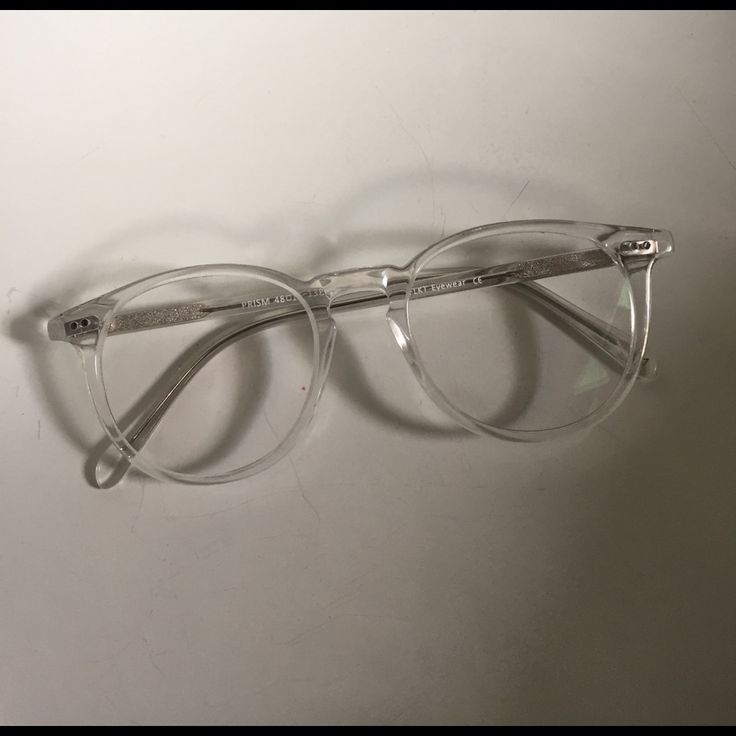 Clear Aesthetic Glasses, Round Transparent Glasses, Clear Rim Glasses, Glasses With Clear Frames, Aesthetic Prescription Glasses, Glasses Transparent Frame, Clear Frame Glasses Aesthetic, Glasses Round Frames, Fake Clear Glasses